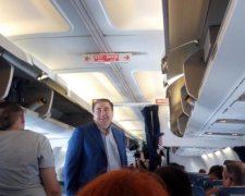 Копи пояснили затримку потяга із Саакашвілі