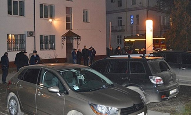 Авто бизнесмена взорвали в Ивано-Франковске (фото)