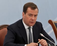 Медведєв вважає опозиціонерів пройдисвітами