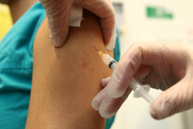Вакцинація, щеплення \\ фото Getty Images