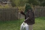 Пенсіонерка, кадр з відео