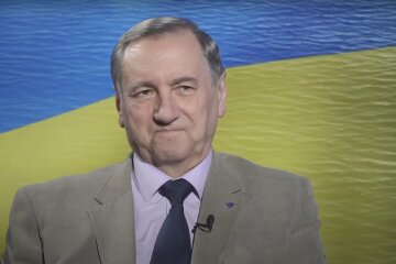 Олег Коростельов