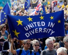 "Тереза Мей" мітингувала проти "жорсткого Brexit" в Лондоні