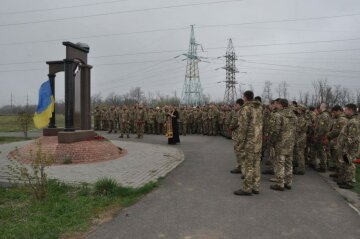 Українцям показали обличчя полеглих за свободу і мир героїв: країна в неоплатному боргу перед ними