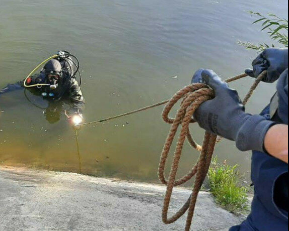 У Києві на Троєщині потонула дитина - з води виловили бездиханне тіло й капці