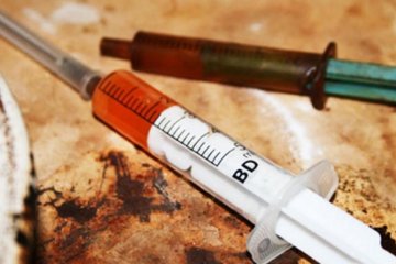 У Львівській області викрили у квартирі наркопритон 