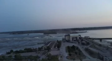 Оккупанты подорвали Каховскую ГЭС