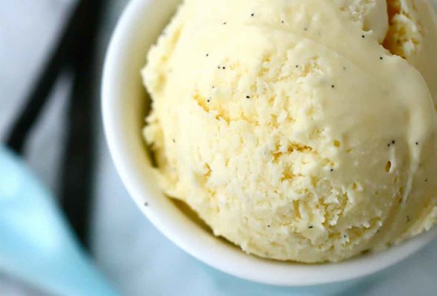 Рецепт домашнего ванильного мороженого