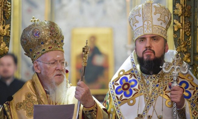 Массовое бегство московских попов в Православную церковь Украины показали в цифрах: впечатляет