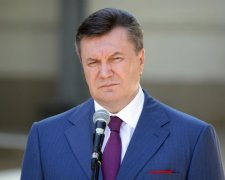 У Януковича забирають звання "проФФесора"