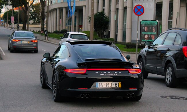 "Евробляхи" рядом не стояли, названы самые надежные старые авто