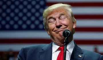 Новий скандал: Трамп відмовився вечеряти з журналістами