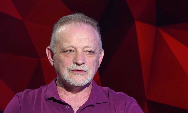 Золотарьов пояснив, що британський есмінець робив біля Криму