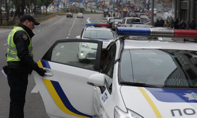 У Києві прямо з супермаркету викрали маленьку дівчинку, дитина благала про допомогу: введено план "Перехоплення"