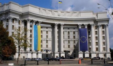 Кто выступил против визового режима с Россией