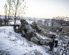 Кривава доба на Донбасі: бойовики відкрили вогонь по українським військовим, є поранені