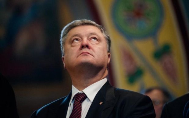 "Голая атака" на Порошенко: стало известно, кто за этим стоит