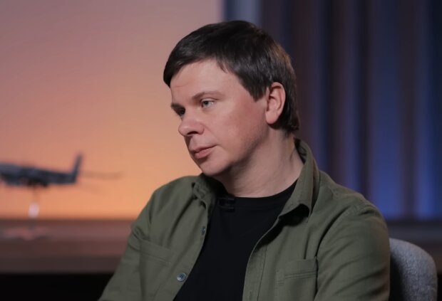 Дмитро Комаров, кадр із документального фільму "Рік"