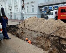 Не встигли тазики підставити: тисячі львів’ян в одну мить залишилися без води, - скільки терпіти