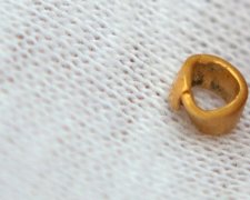 Археологи нашли первое изделие из золота