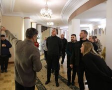 Настоящая история вместо мифов: в Херсоне, несмотря на обстрелы, открыли Музей, рассказывающий об одном из старейших театров Юга