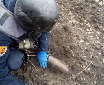 В тернопільському селі знайшли подарунок Гітлера, міг вбити будь-якої миті: один невірний рух...