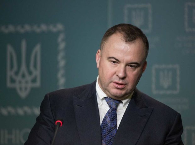 Порошенко уволил главного фигуранта скандала с Укроборонпромом Гладковского