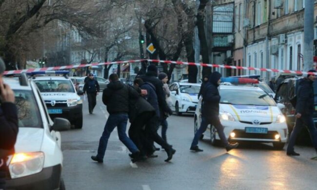 Під Одесою відкрили вогонь по перехожих: є жертви