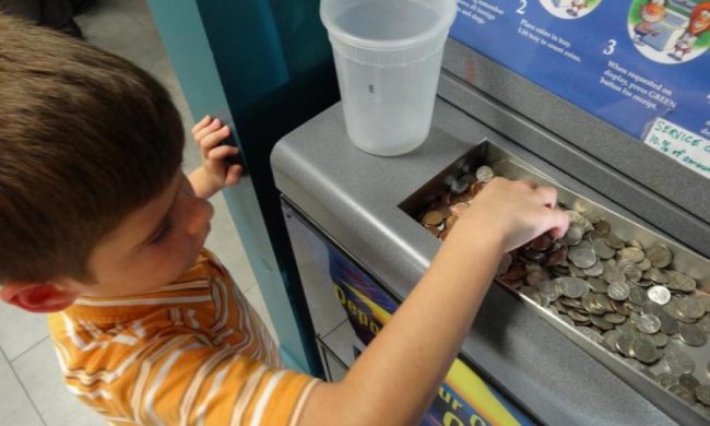 Мелочь, а неприятно: куда украинцам деть тонны уже ненужных монет 