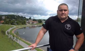 Олександр Лашин