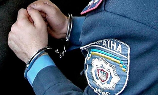 Полтавские копы помогали похищать авто