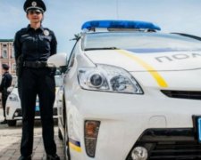 Одесит з синдромом дауна запросив поліцейських на свято