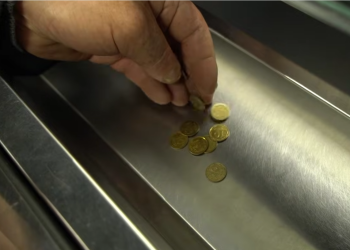 Монеты. Фото: скрин youtube