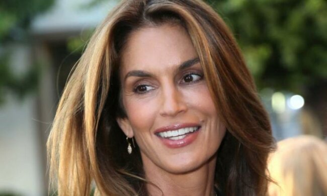 Яблучка зросли: діти Кроуфорд готуються замінити красуню-мати