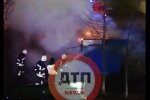 Пожежа в Києві охопила кіоск з овочами, запахло смаженим - "Хоч картоплю запікай!"