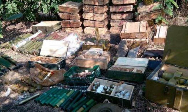В районе АТО нашли тайник с арсеналом оружия - СБУ