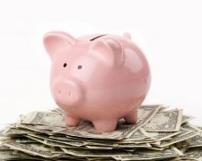 Бізнесмени наполегливо занижують зарплати українцям