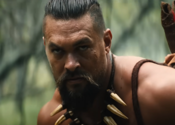 Джейсон Момоа, кадр из сериала “Chief of War”/ "Вождь войны"