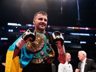 Олександр Гвоздик переміг Дуду Нгумбу і захистив титул WBC