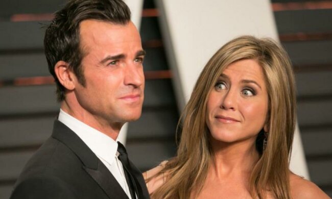 Так быстро: Энистон попрощалась с любимым