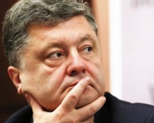 Порошенко все-таки согласился на "европейский закон" о госслужбе