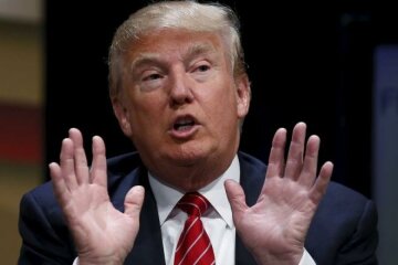 Хакери Anonymous оголосили війну Трампу (відео)