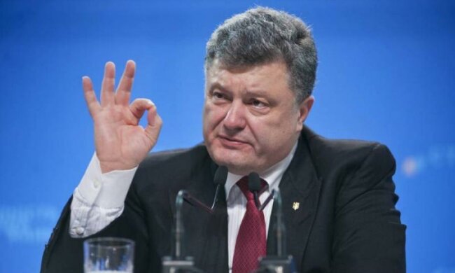 Кремлевский доклад: Порошенко прокомментировал решение США 
