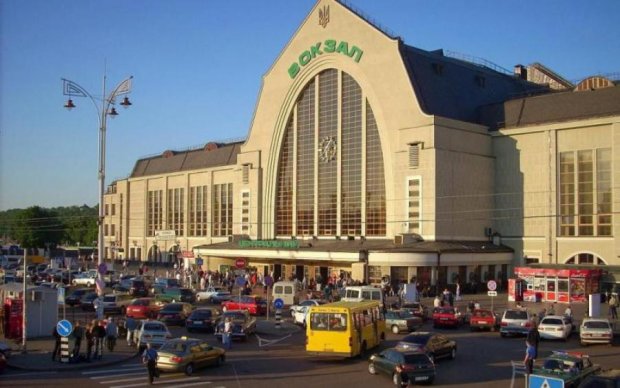 Паника и эвакуация: на киевском вокзале что-то происходит