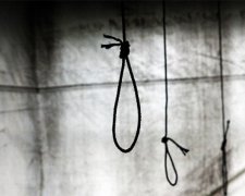 18-річну дівчину знайшли повішеною на Рівненщині