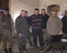 Бійці розплакалися від привітань малечі (відео)