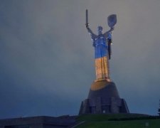 Батьківщину - мати позбавлять радянської символіки