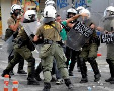 Грецию захлестнула волна протестов: что происходит