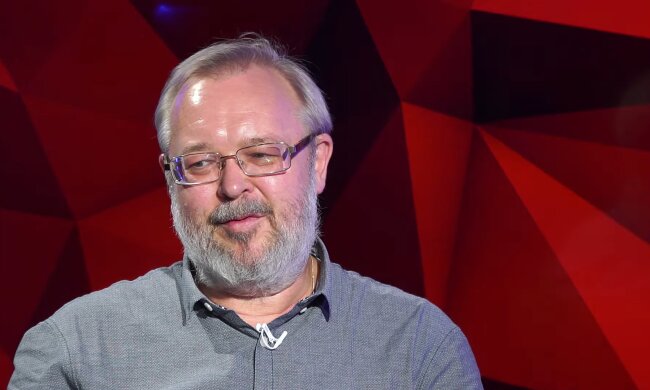 Андрей Ермолаев