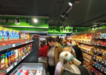 Киянина приголомшив несподіваний "сюрприз" в десерті з популярного супермаркету, - "напевно, так смачніше"